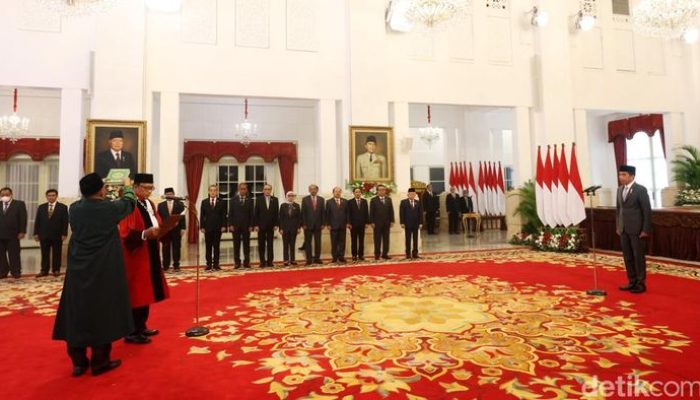 Dilantik Jadi Hakim MK, Adies Kadir Janji Siap Mundur Jika Tangani Kasus Golkar