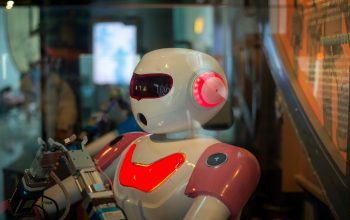 Meta AI Menghidupkan Akun Orang Meninggal, Iran Ancam Perusahaan Teknologi AS, dan Update Gmail Phishing Terbaru